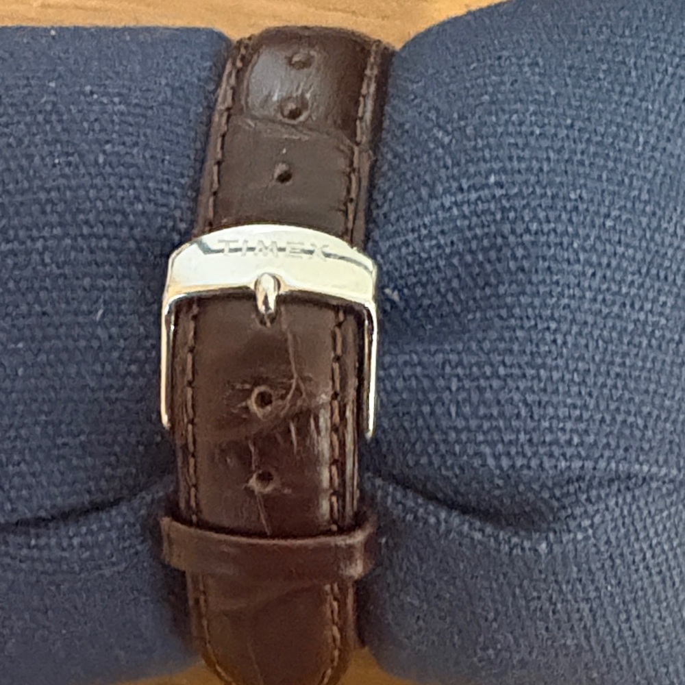 Noah x Timex Moonphase Watch - Picture 4 of 5